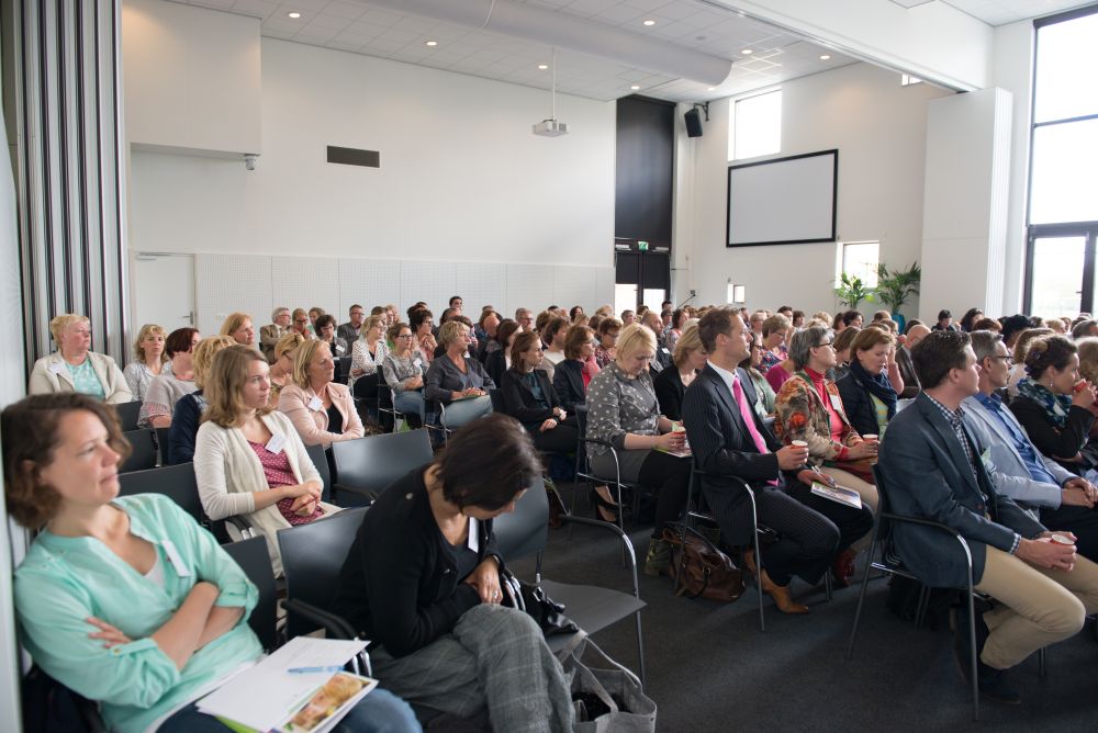 vergaderruimtes_grotecongreszaal.jpg