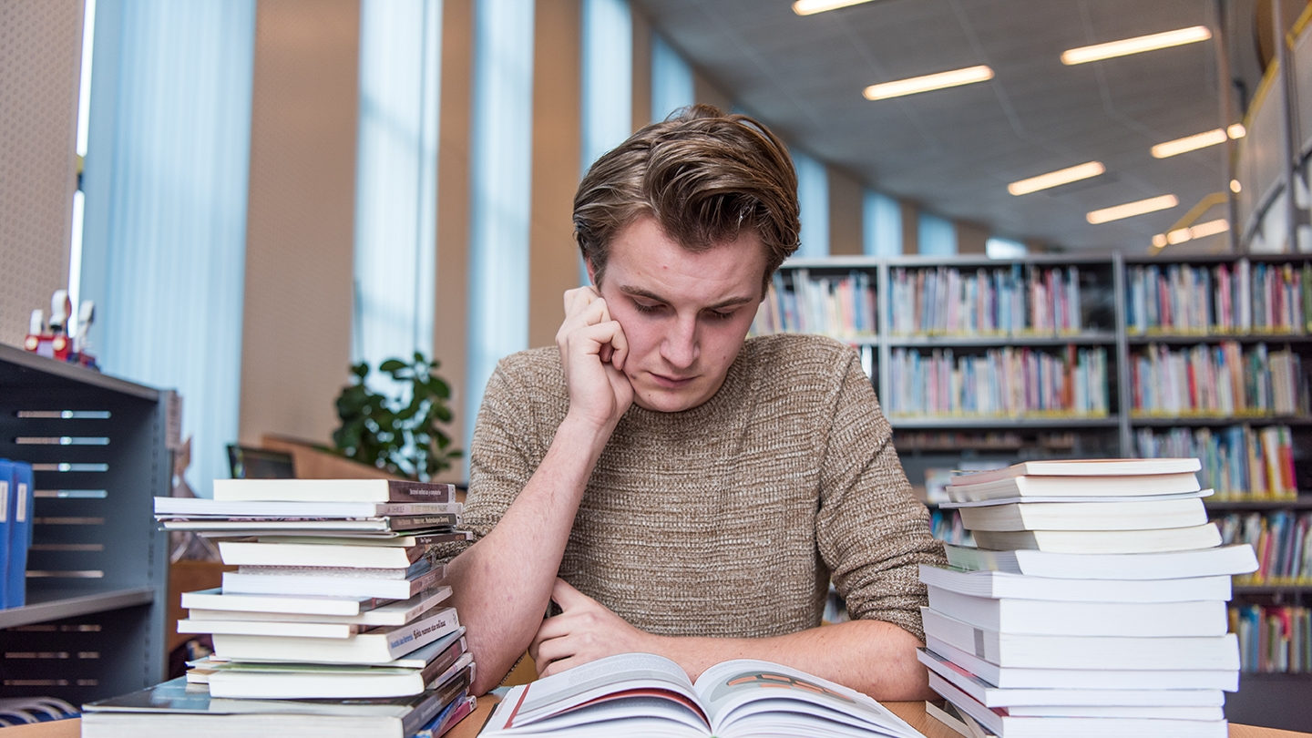 Subsidieregeling opleiding onderwijsassistenten tot leraar verlengd en verhoogd